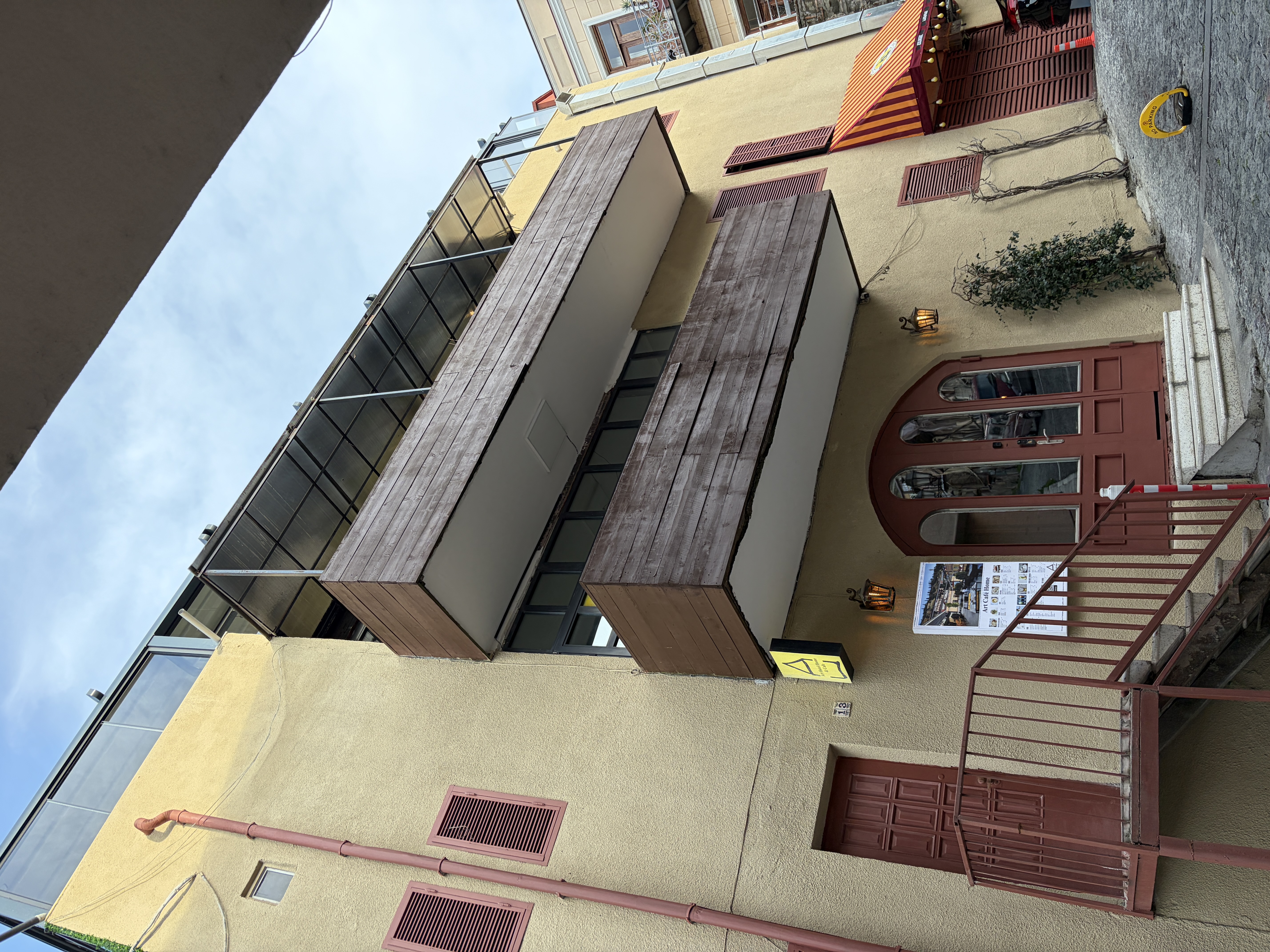 Grand Panora Hotel exterior